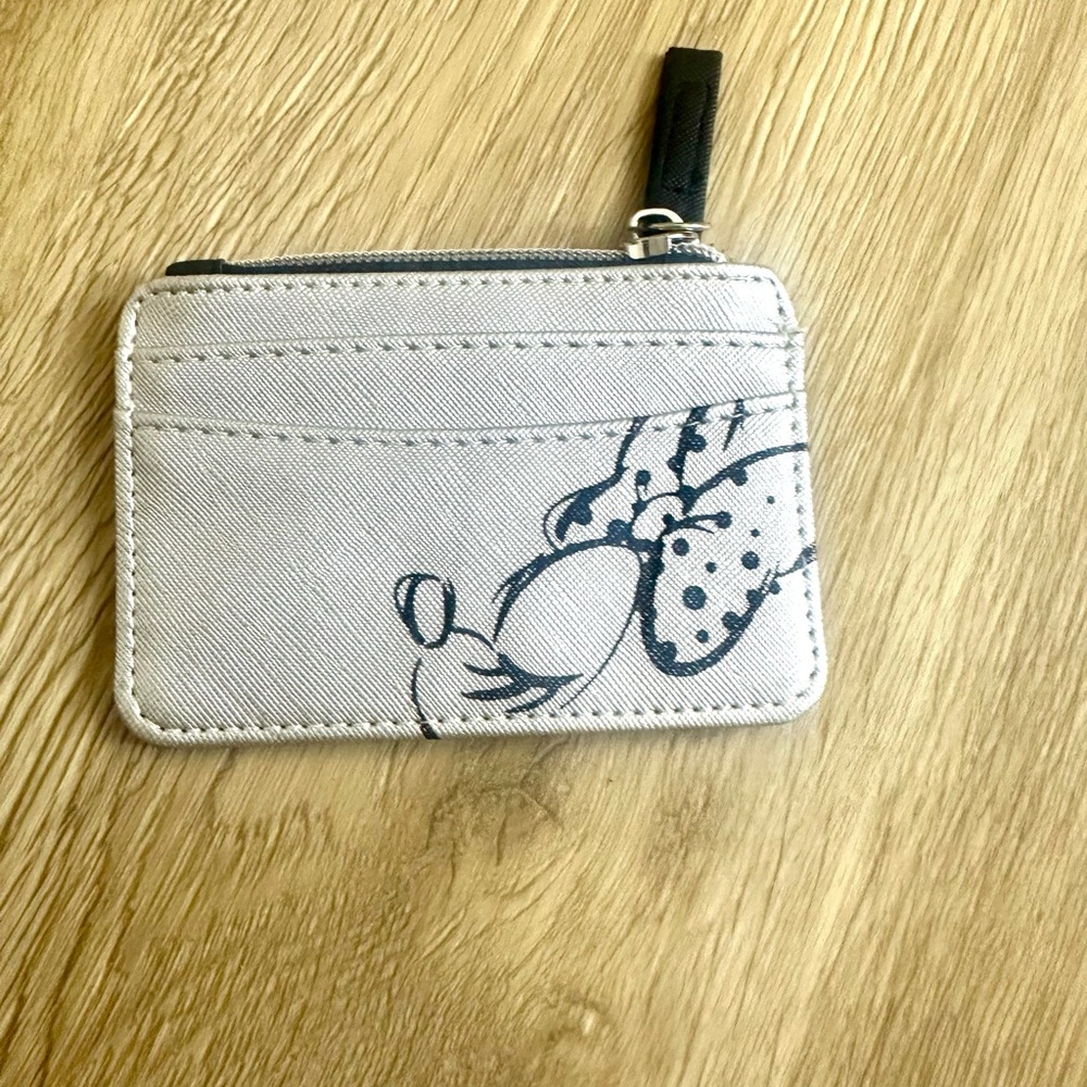 Gray Silver Card Holder with Black Graphic